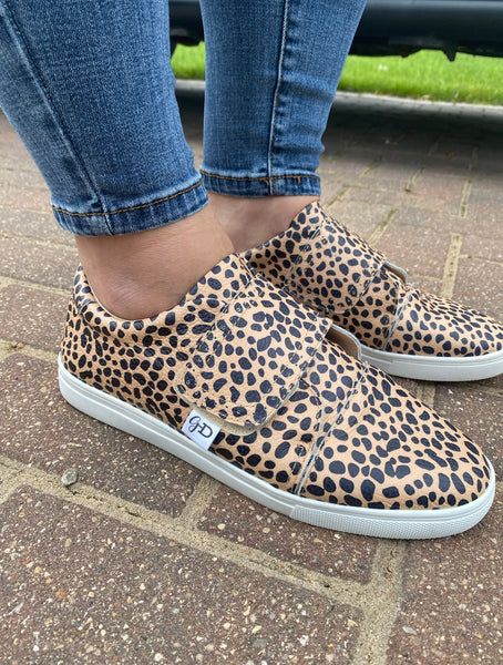 Mommy Cheetah Lowtops